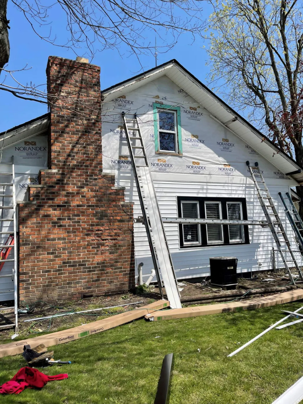 Trim and flashing detail on a Cheswick Place siding job